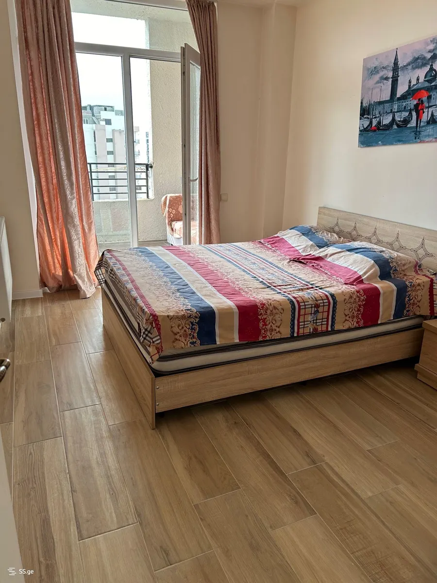 Квартира, 2-комн., 65 м², Aleksi Gobronidze St, 11