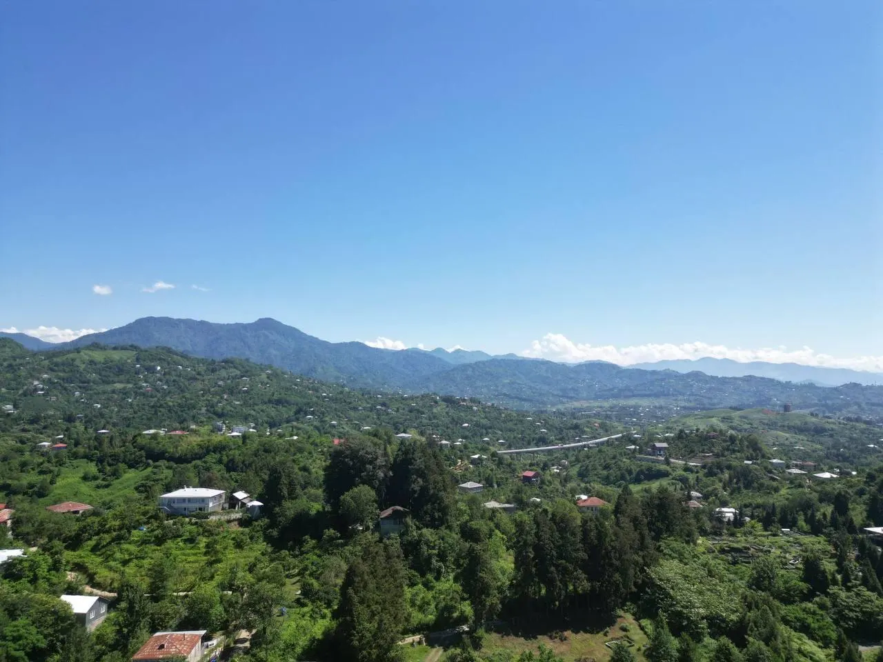 House, 5-room, 415 m²
