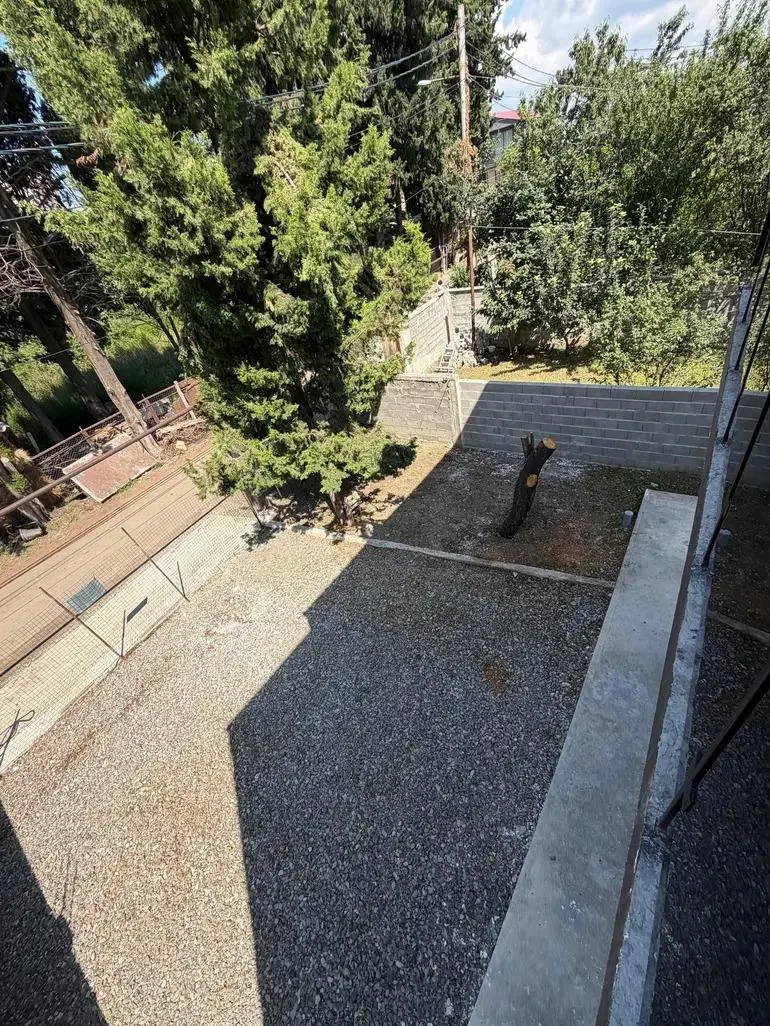 House, 5-room, 200 m²