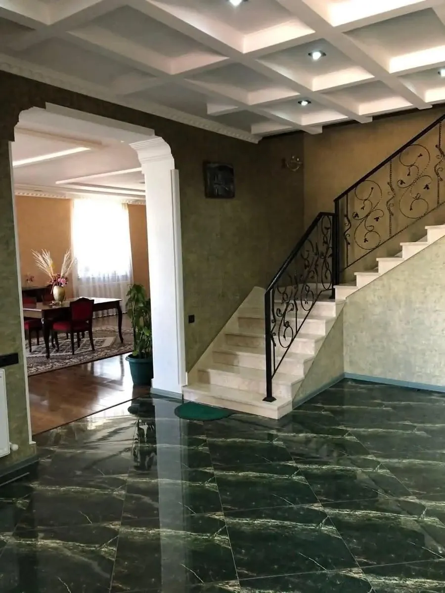 House, 10-room, 540 m²