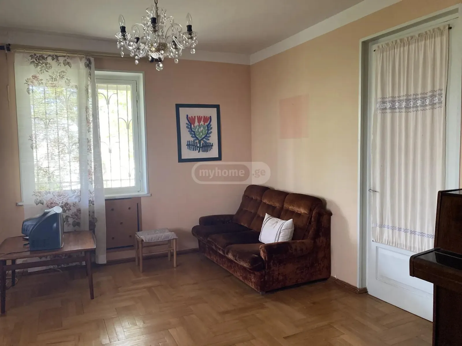 House, 5-room, 310 m²