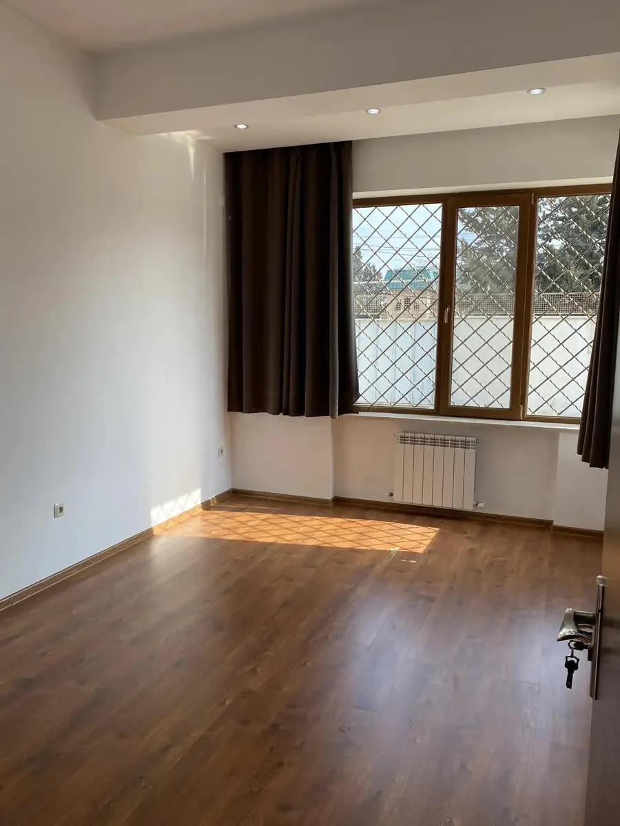House, 7-room, 1200 m²