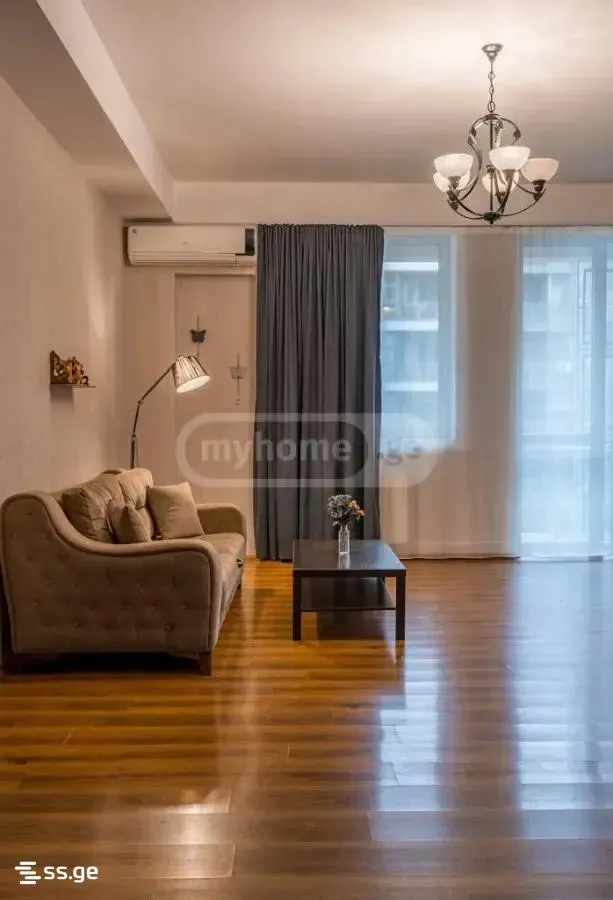 Квартира, 5-комн., 180 м²
