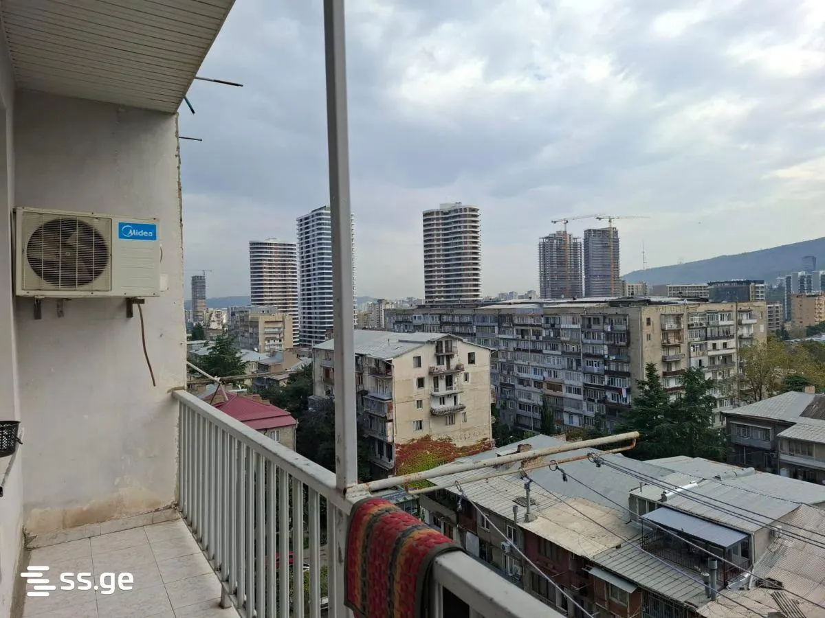 Квартира, 3-комн., 70 м²