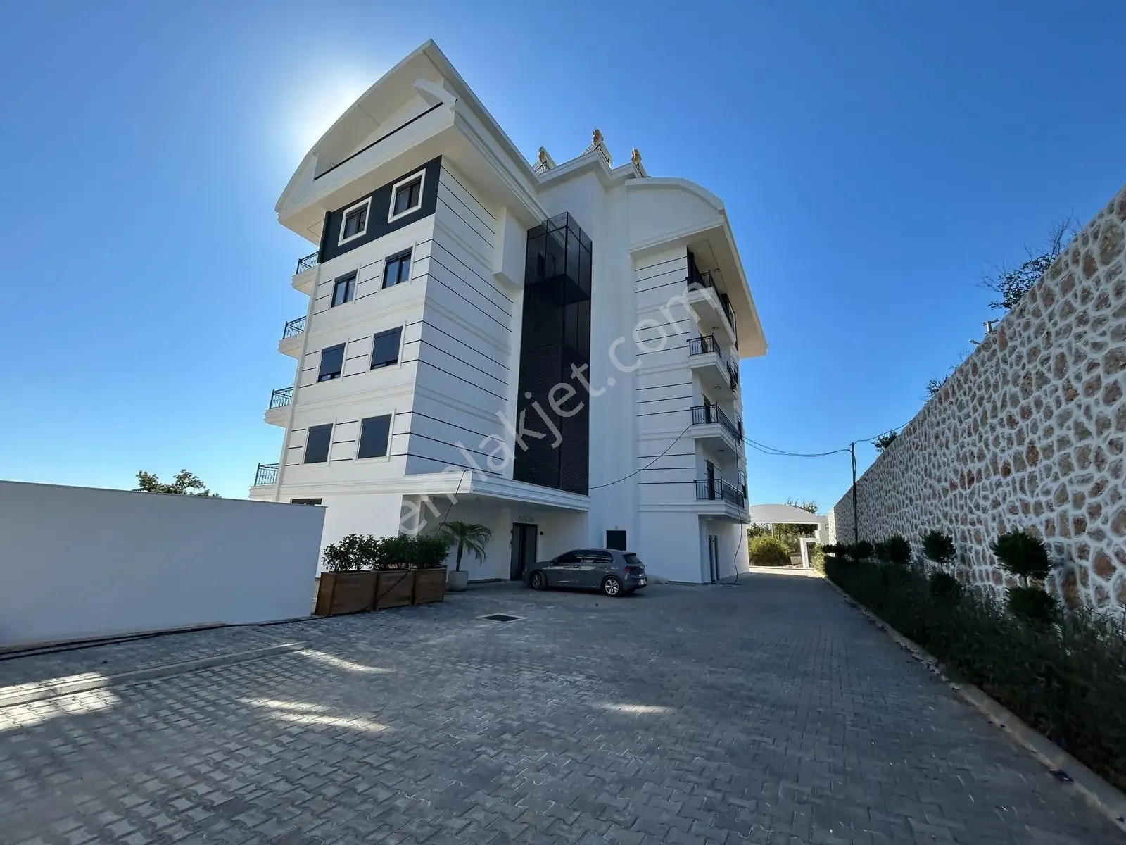 Apartment, 3-room, 95 m²