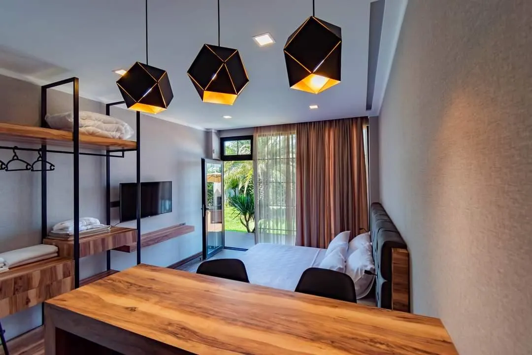 Дом, 5-комн., 250 м²