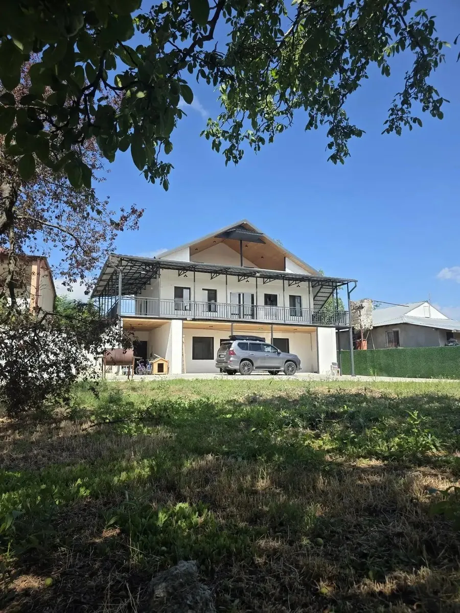 Дом, 10-комн., 390 м²