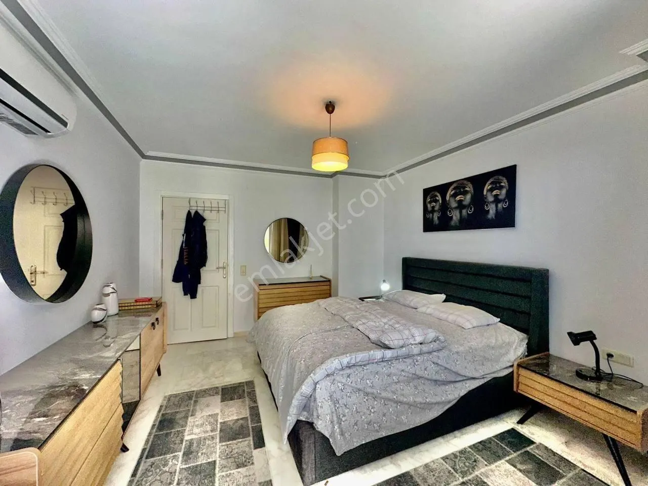 Apartment, 3-room, 130 m²