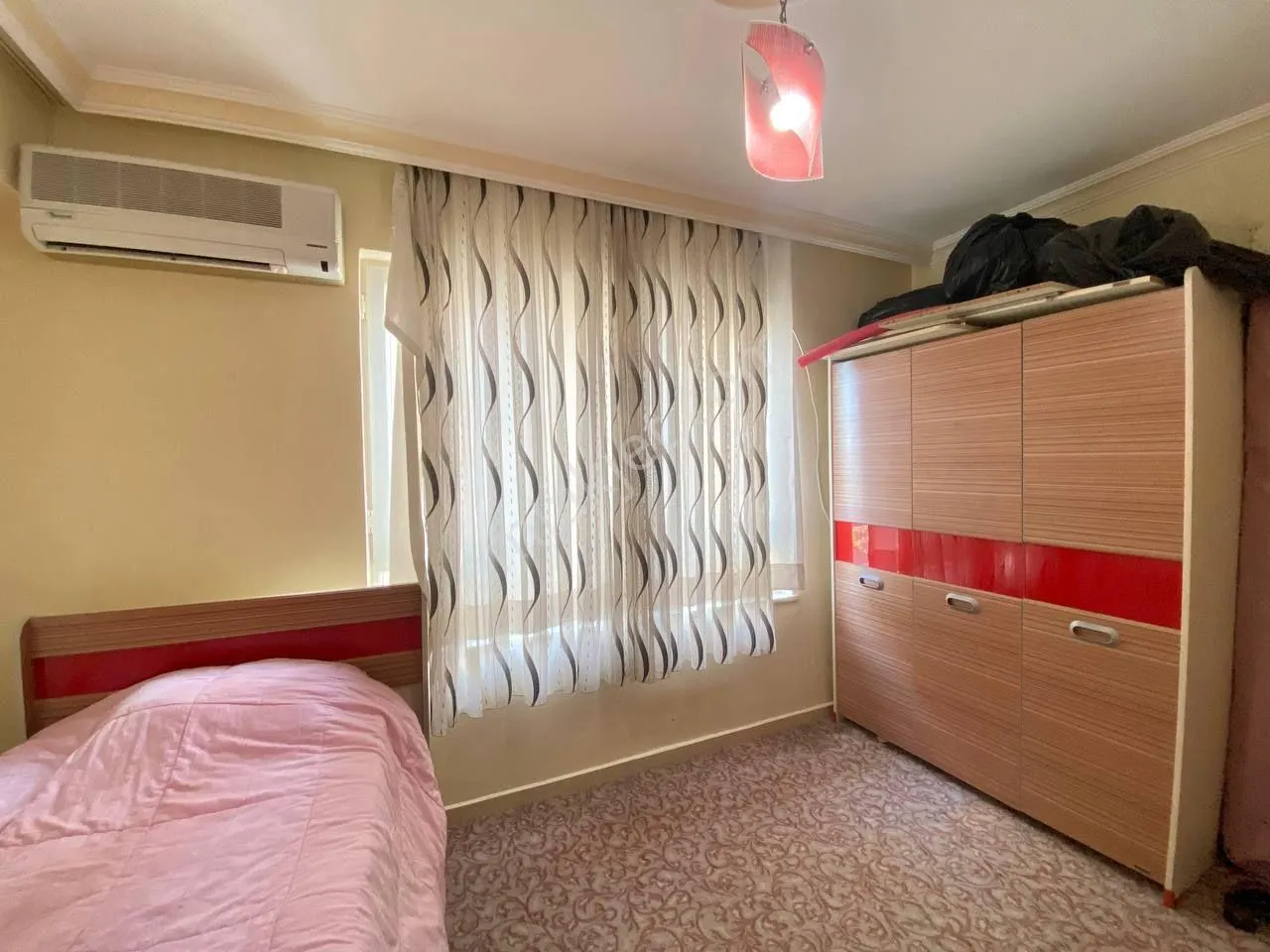 Квартира, 3-комн., 90 м²