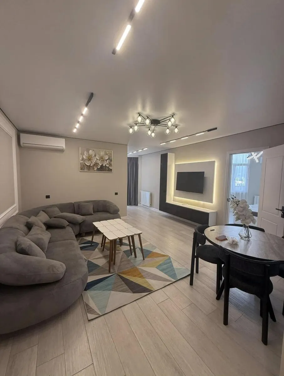 Квартира, 3-комн., 96 м², Mega City
