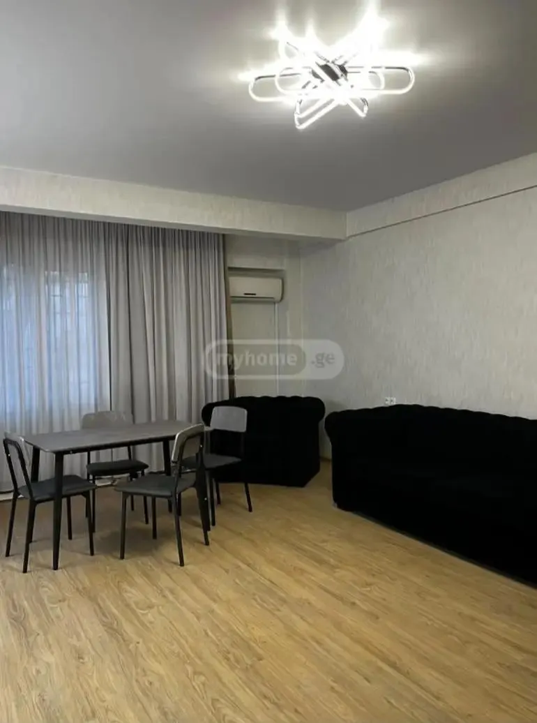 Квартира, 3-комн., 75 м²