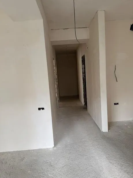 Квартира, 3-комн., 92 м²