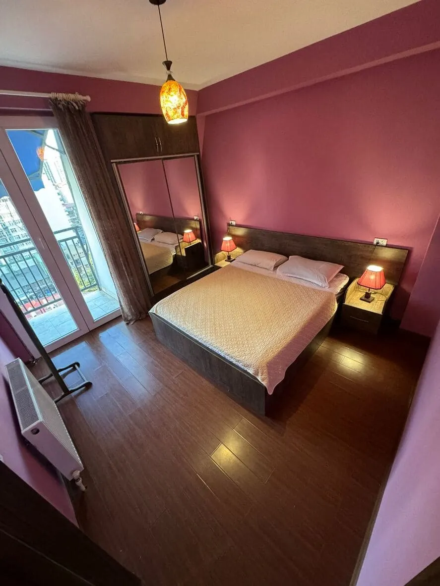Apartment, 3-room, 130 m²