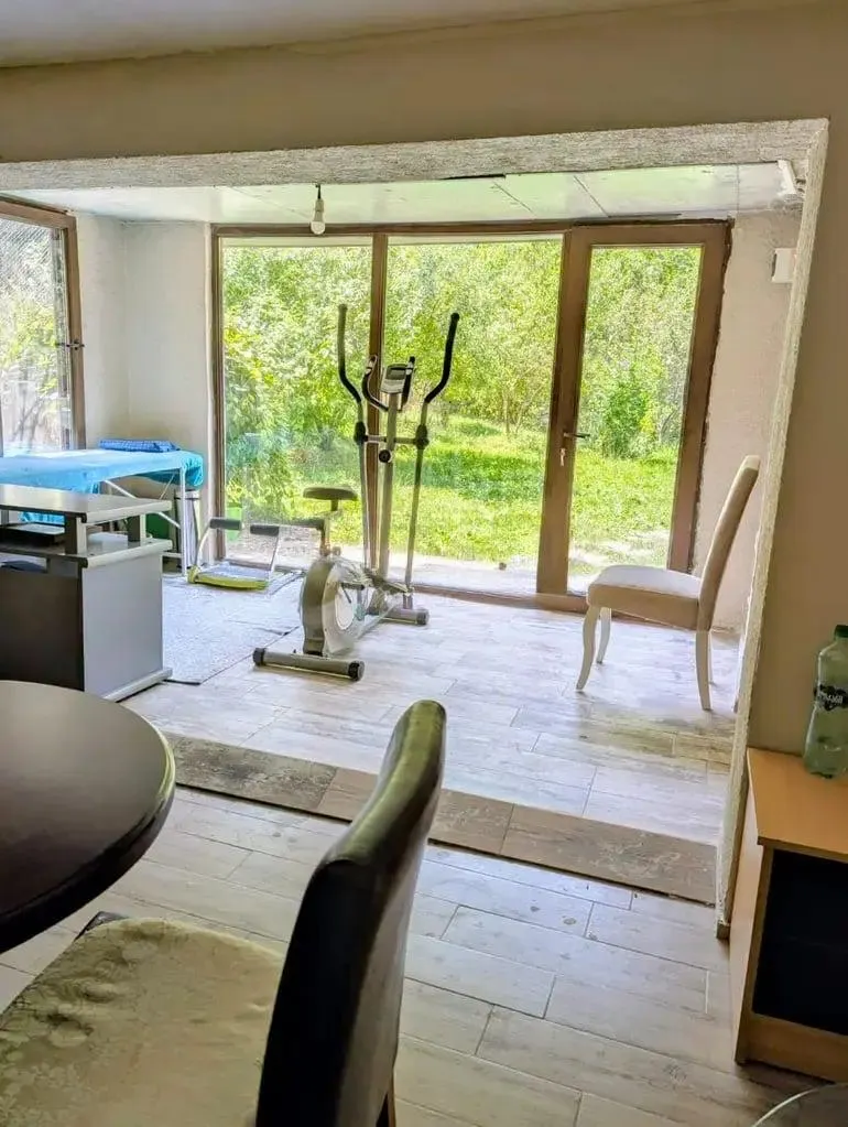 Дом, 5-комн., 245 м²