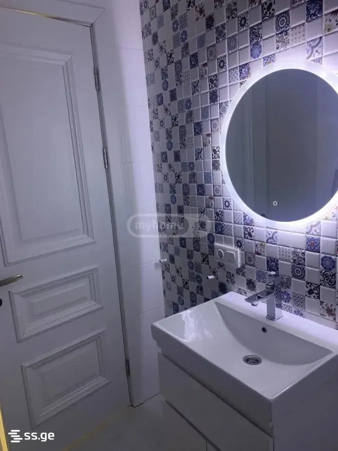 Квартира, 2-комн., 60 м², Akhalgazrdoba St, 1