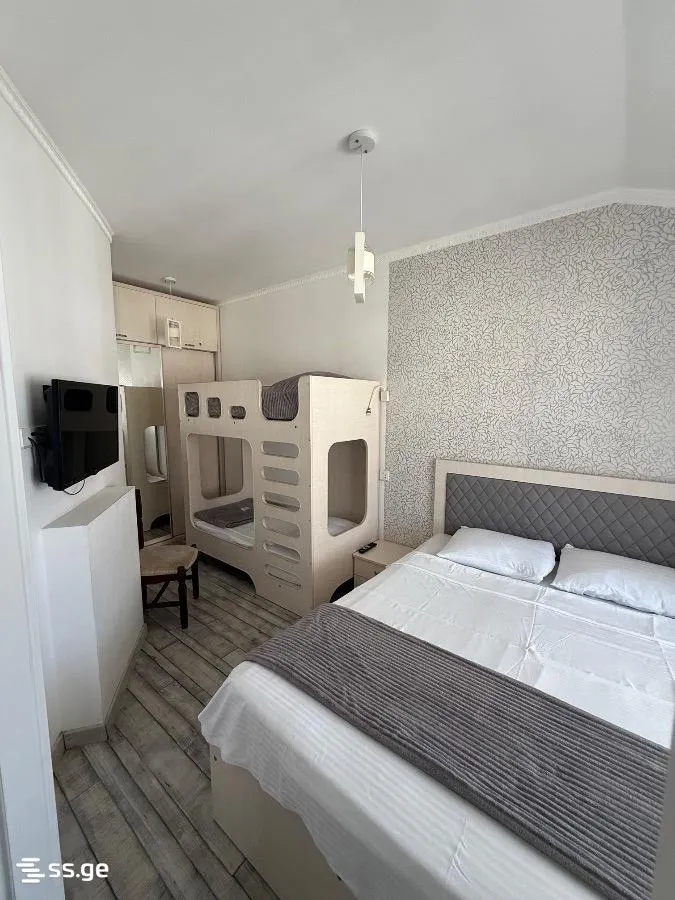 Квартира, 3-комн., 72 м²