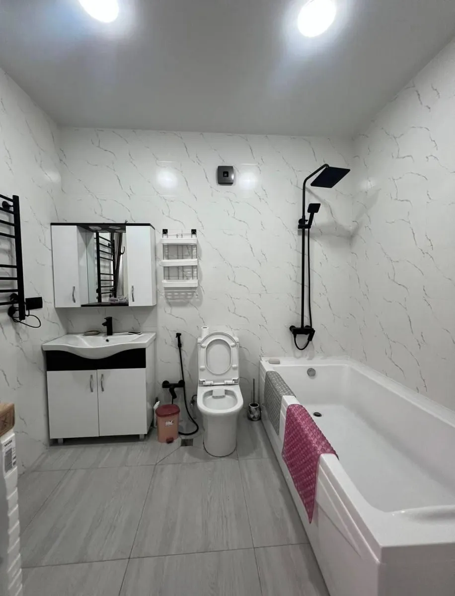 Дом, 8-комн., 232 м²