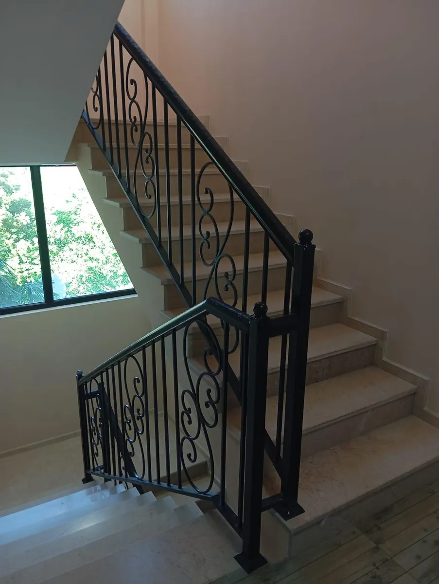 Дом, 15-комн., 300 м²