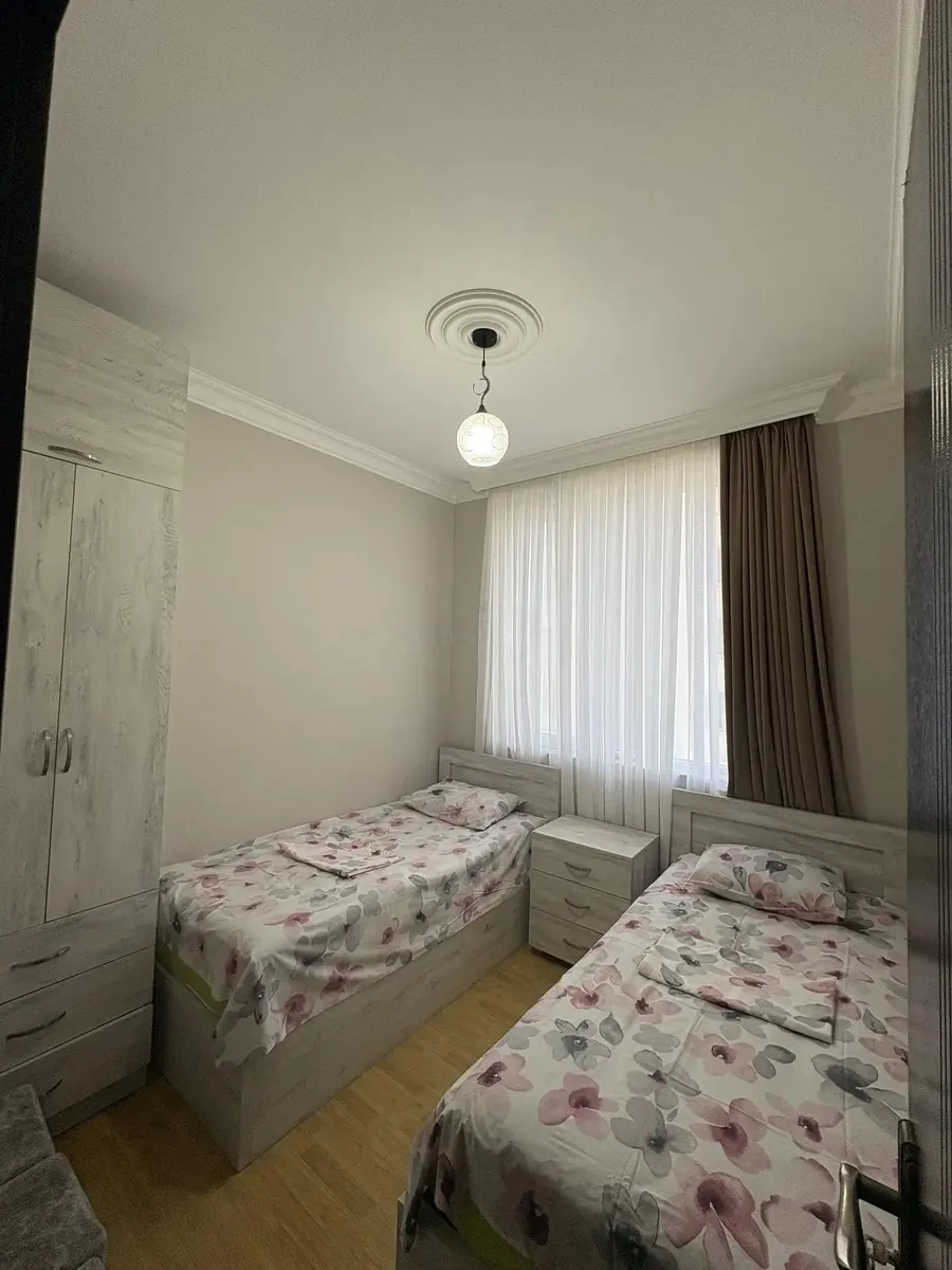 Квартира, 4-комн., 80 м², Real Palace