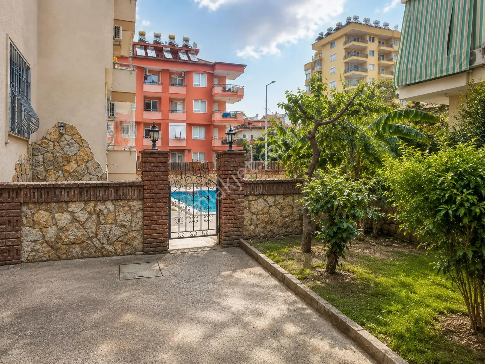 Apartment, 3-room, 120 m²