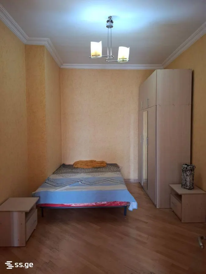 Квартира, 3-комн., 70 м²