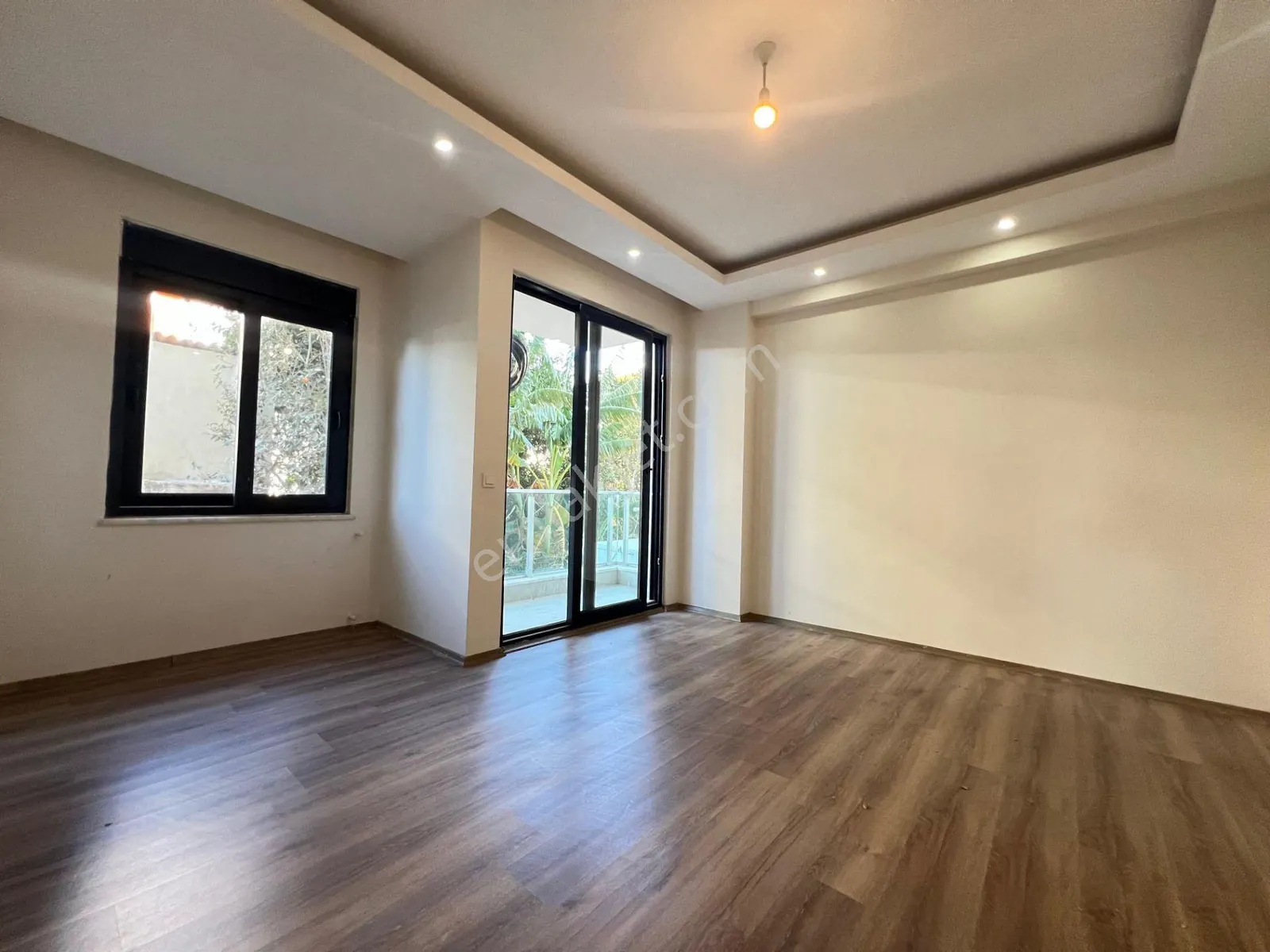Apartment, 6-room, 200 m²
