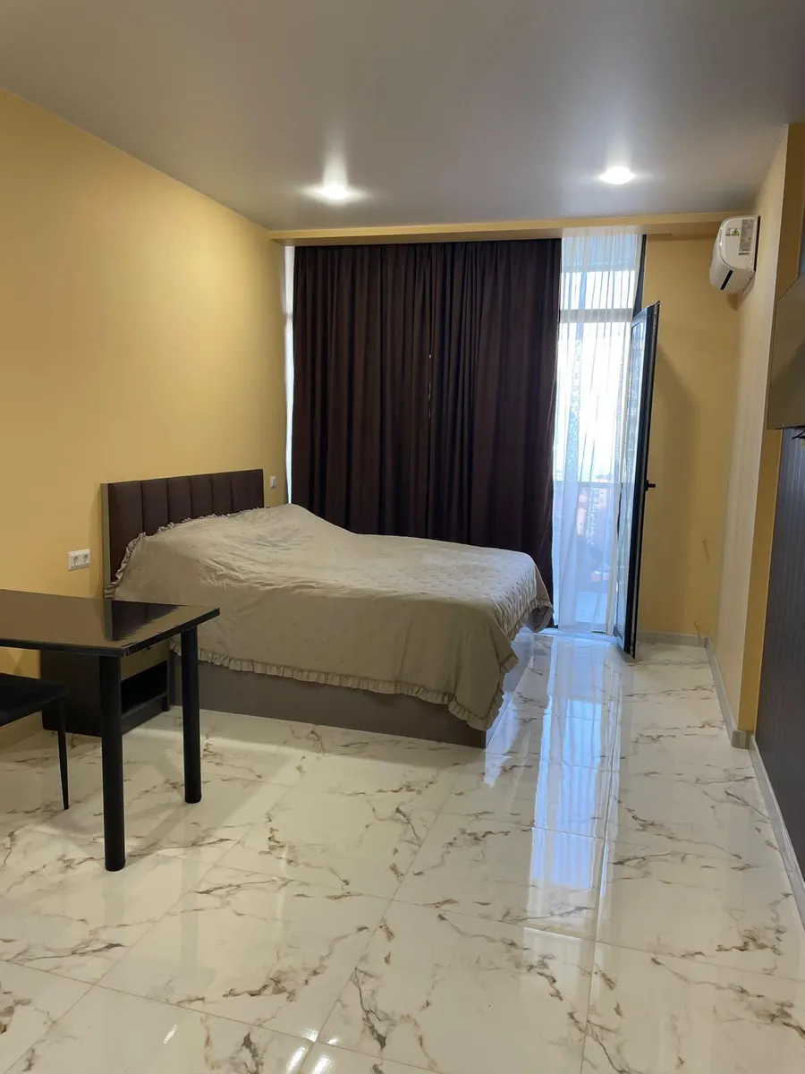 Квартира, 1-комн., 37 м², Grand Tower