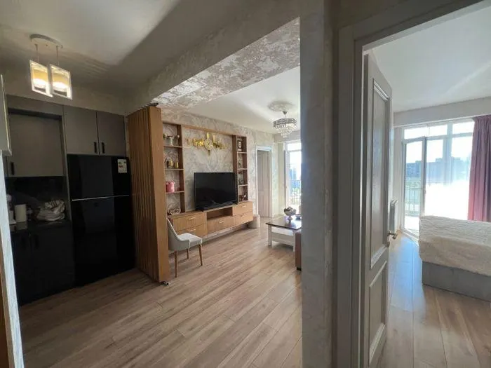 Квартира, 3-комн., 83 м²