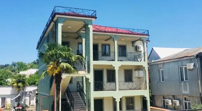 Дом, 9-комн., 350 м²