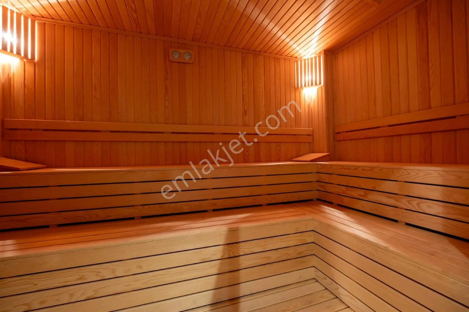 Apartment, 3-room, 110 m²