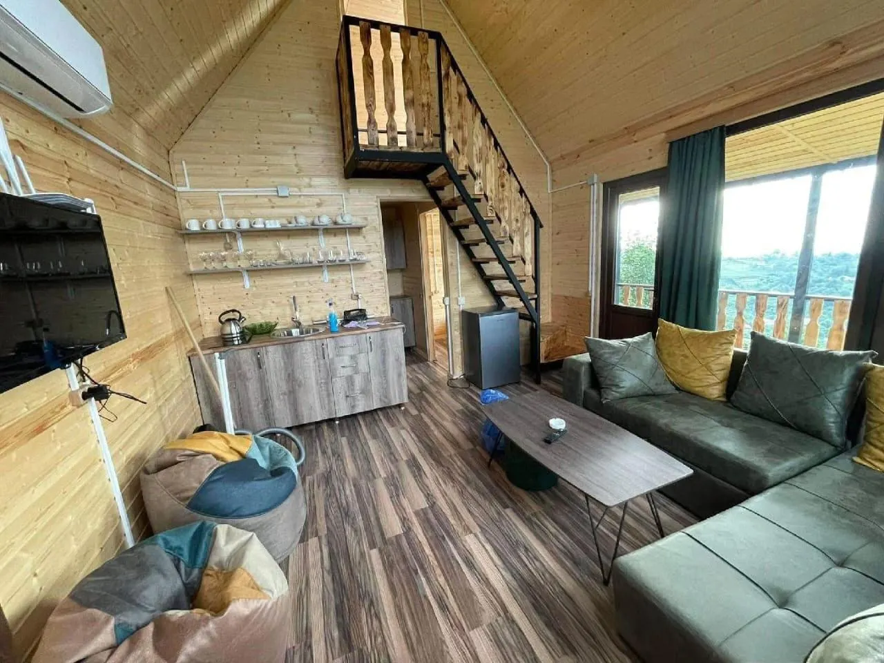 House, 2-room, 70 m²