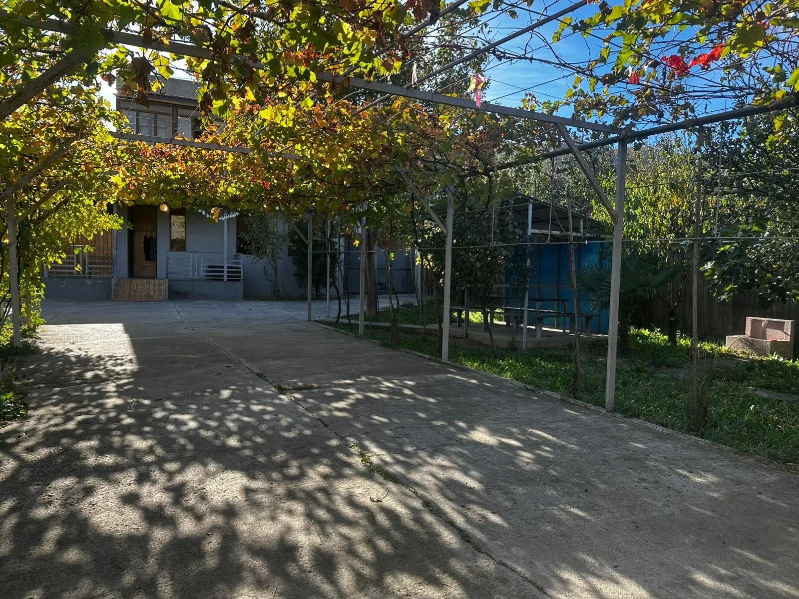 House, 6-room, 1200 m²