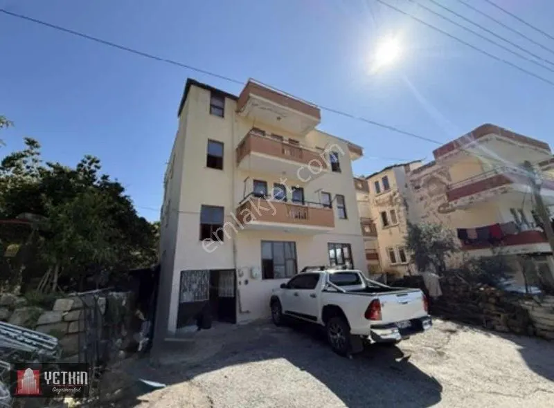 Квартира, 3-комн., 120 м²