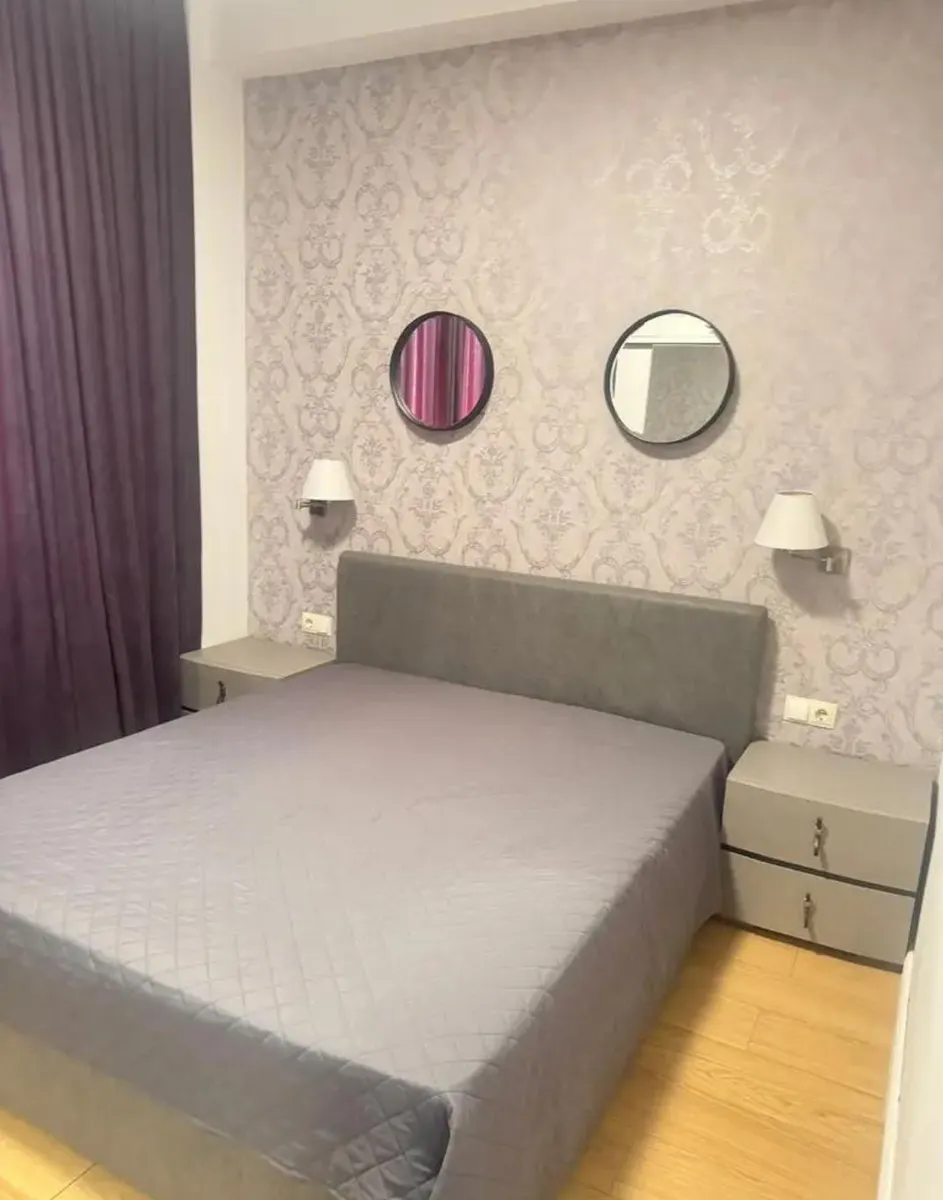 Квартира, 3-комн., 65 м²