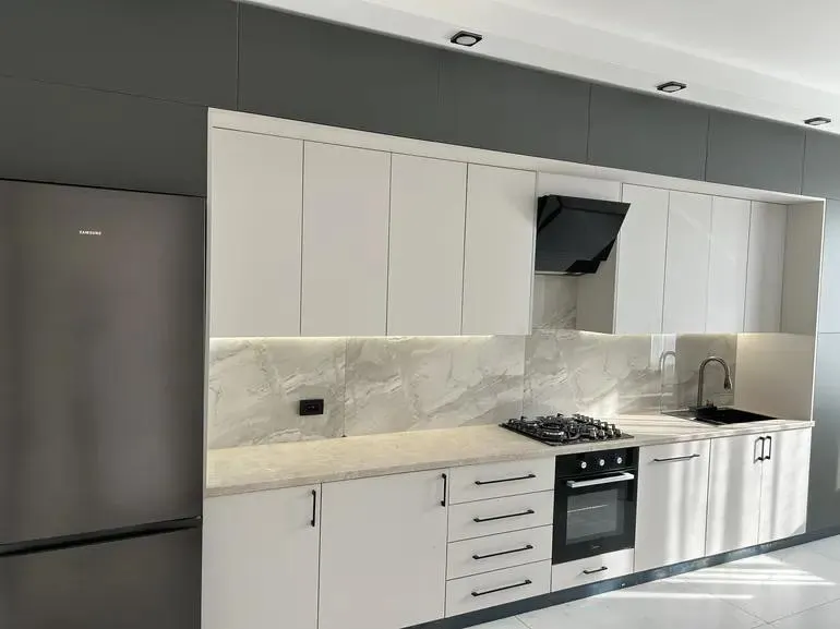 House, 5-room, 380 m²