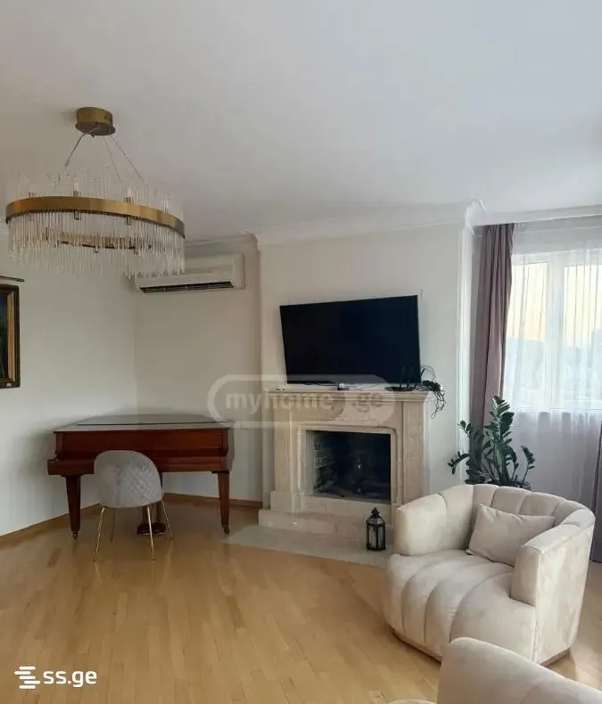 Apartment, 4-room, 110 m²