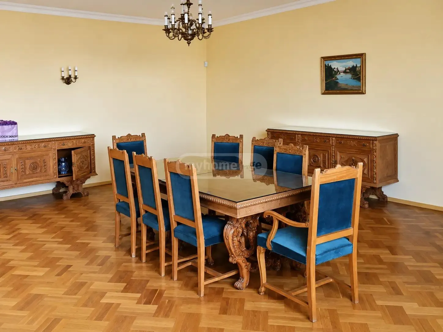 House, 5-room, 270 m²