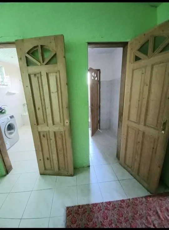 House, 5-room, 320 m²