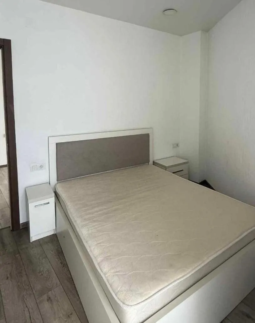 Квартира, 3-комн., 57 м², Mega City