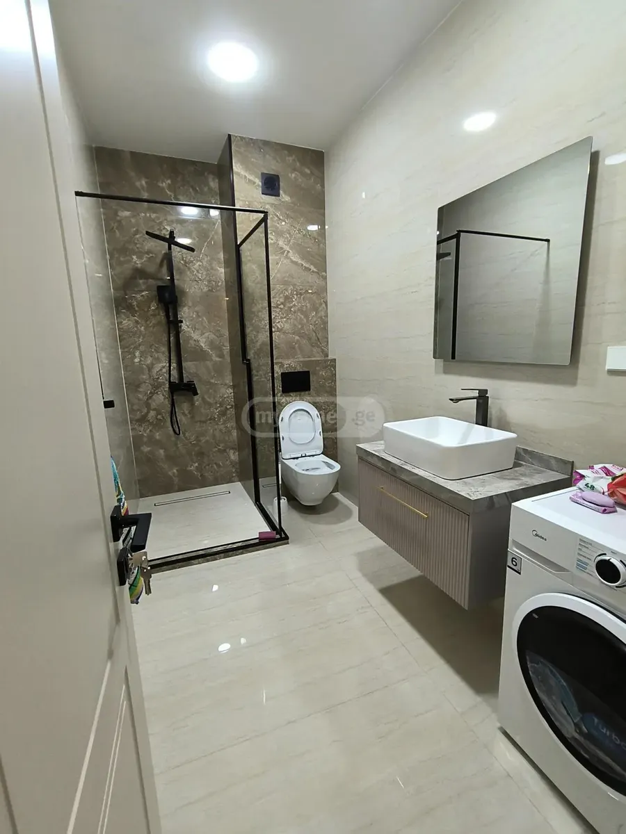 Квартира, 3-комн., 70 м²