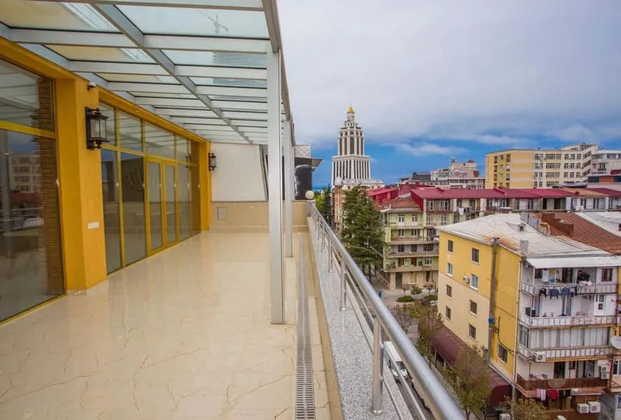 Apartment, 2400 m²