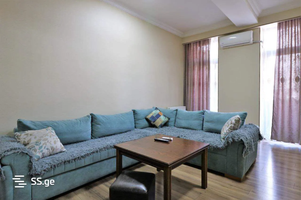 Квартира, 2-комн., 70 м²