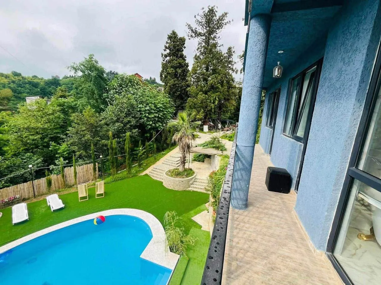 House, 6-room, 500 m²