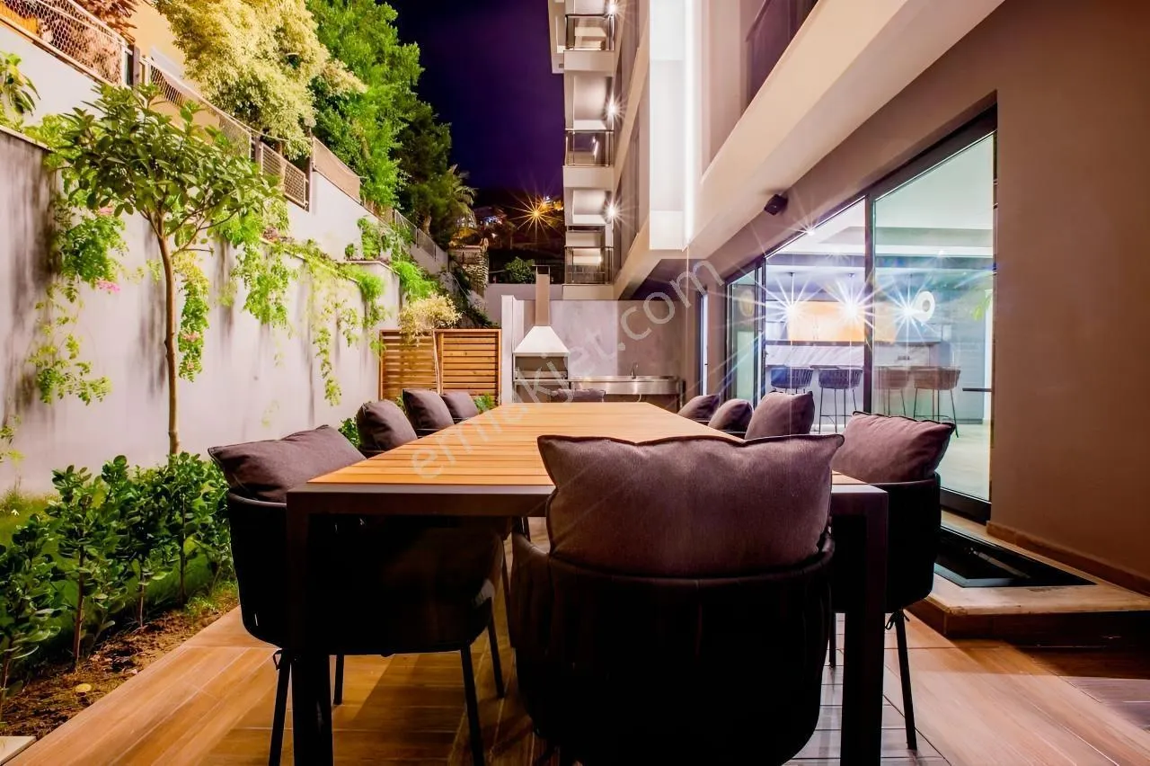 Apartment, 2-room, 60 m²