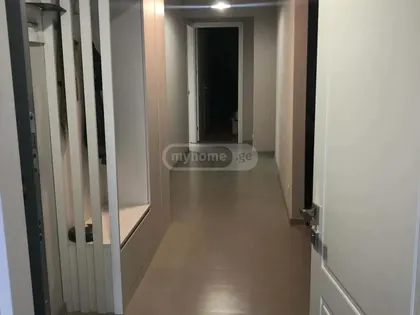 Квартира, 3-комн., 98 м²