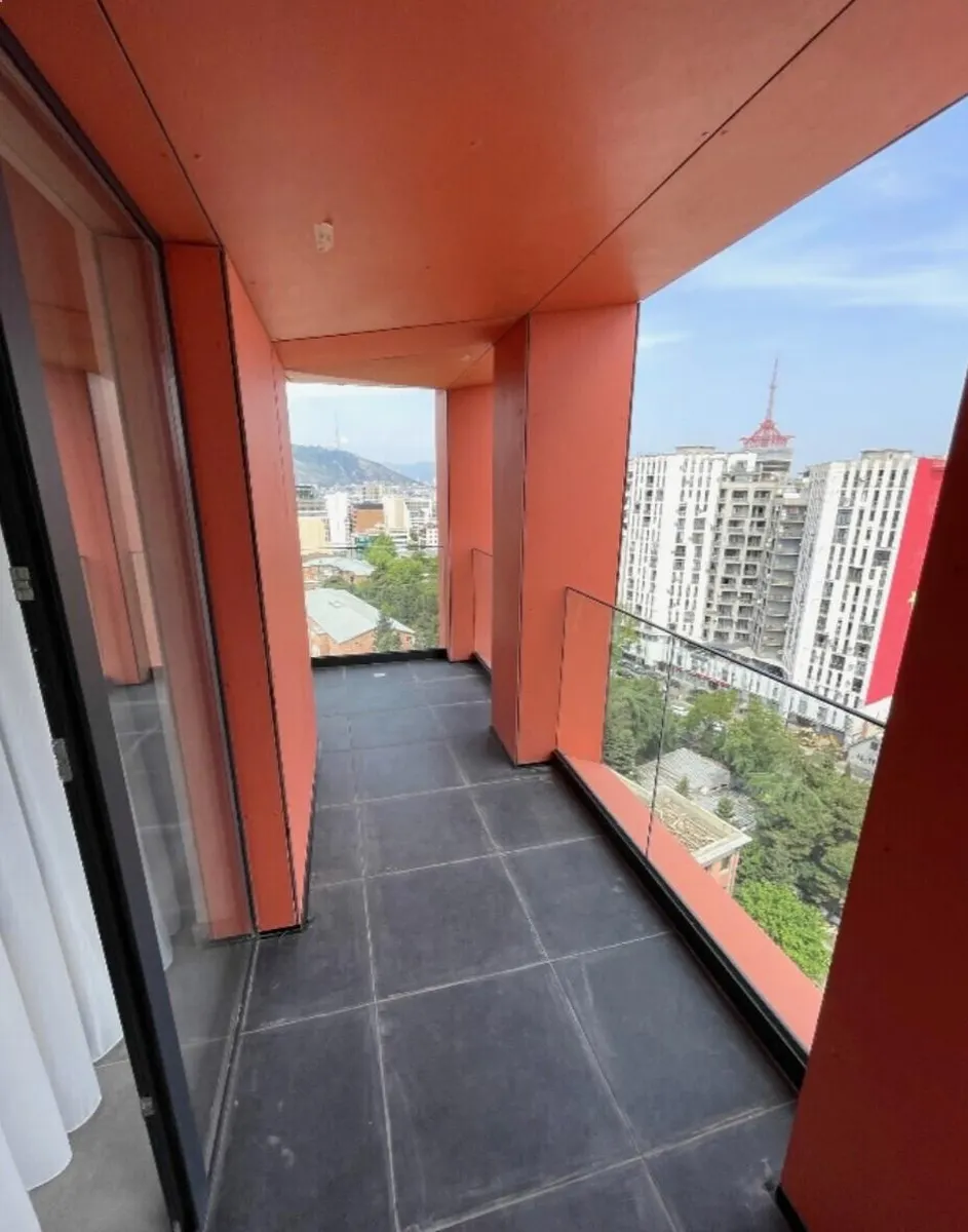 Квартира, 3-комн., 80 м²