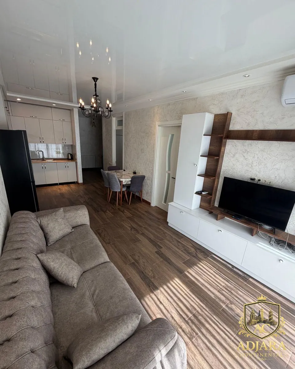 Квартира, 3-комн., 75 м², General Aslan Abashidze St, 10