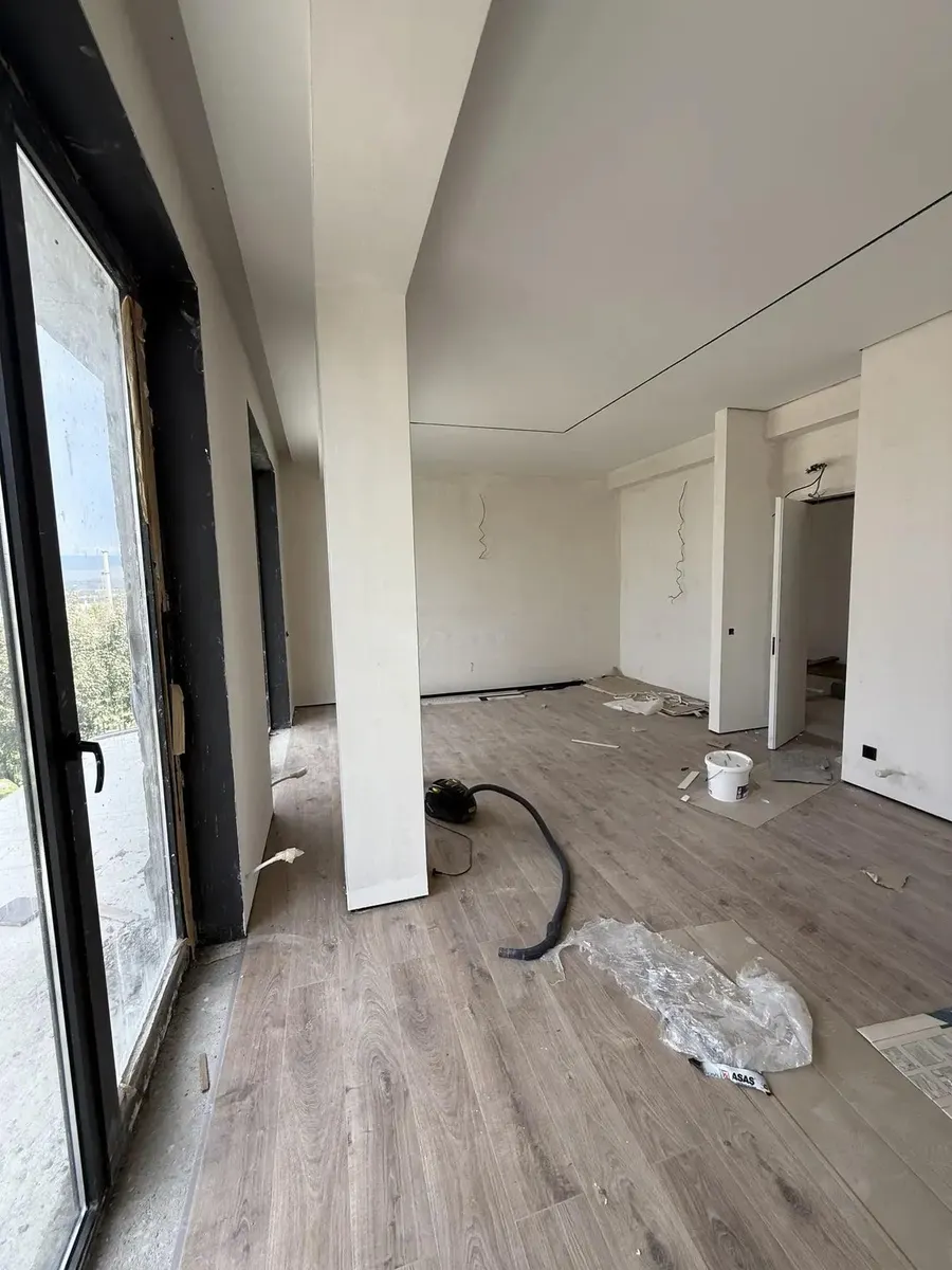 Дом, 5-комн., 275 м²