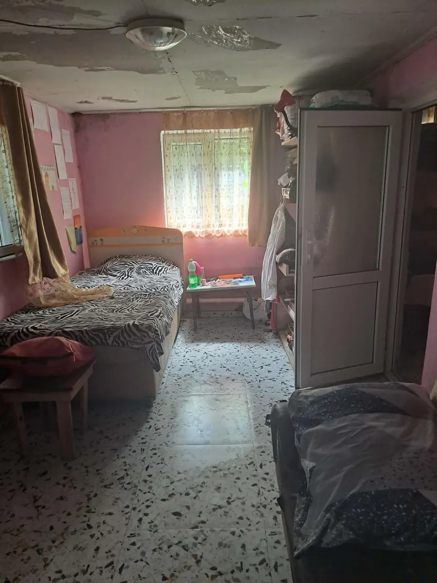 House, 5-room, 240 m²
