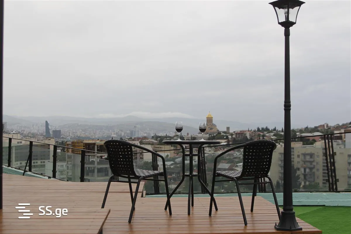 Квартира, 5-комн., 450 м²